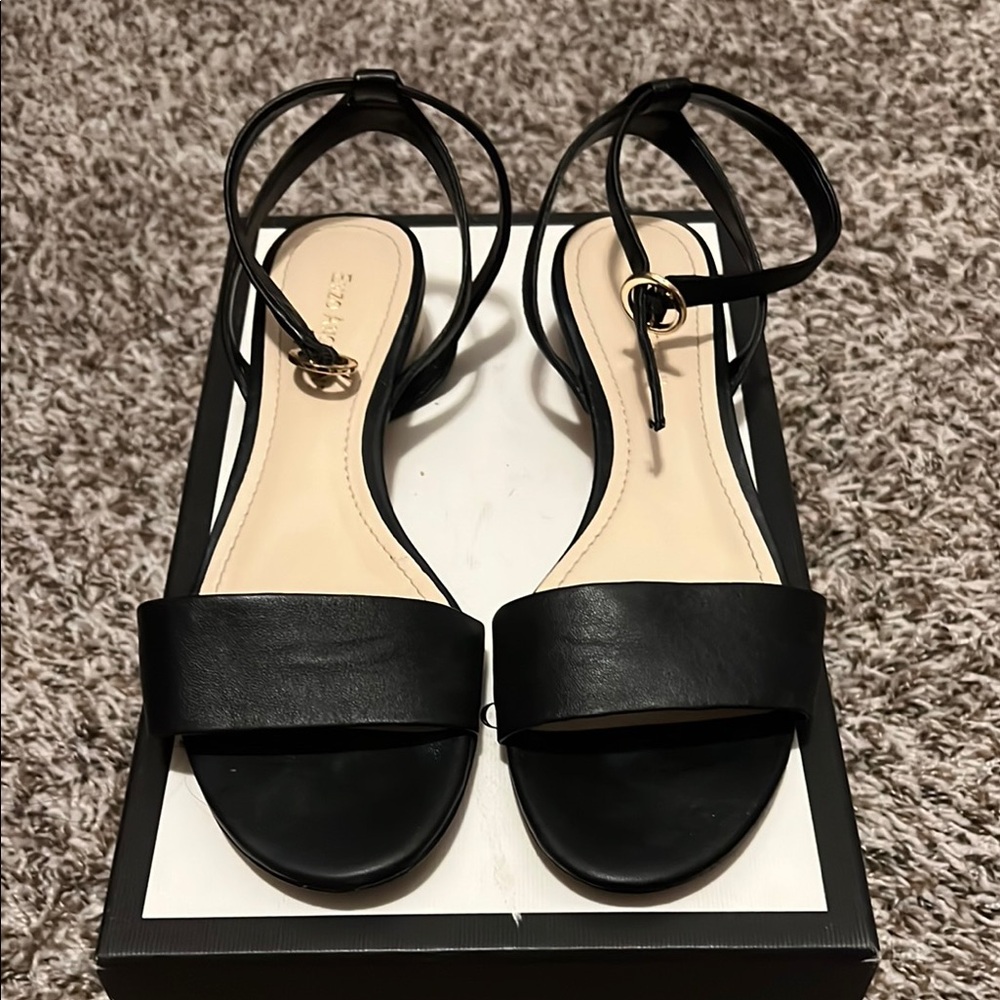 Enzo Angiolini Women's Black leather Sandals